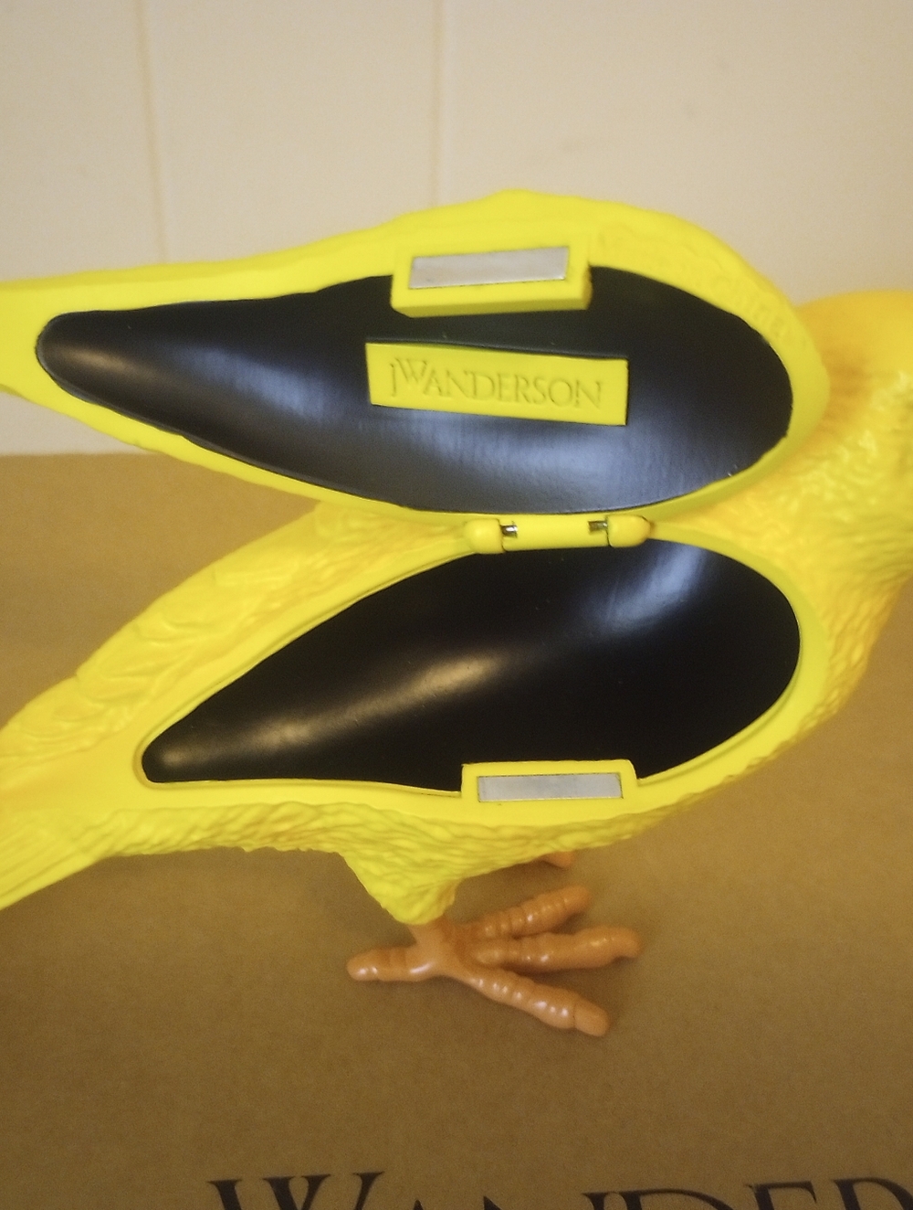 JW Anderson Canary Clutch - Picture 3 of 6